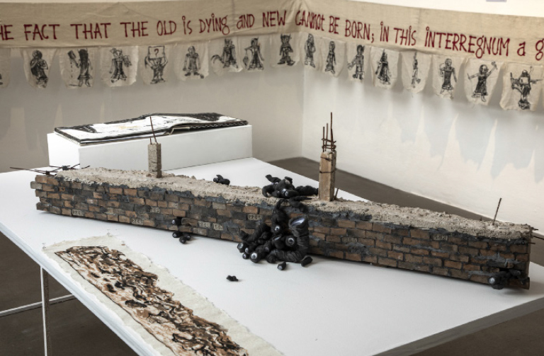  അനുപം റോയിയുടെ  ‘Broken Cogs in the Machine’ എന്ന പ്രദർശനത്തിൽ നിന്ന്‌